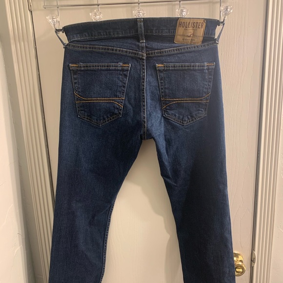 29x32 Hollister skinny jeans! - Picture 2 of 3